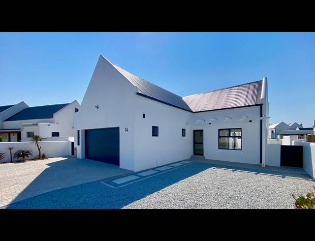 3 BEDROOM HOUSE FOR SALE IN BRITANNIA REEF ESTATE